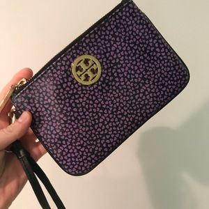 COPY - Authentic Tory Burch wallet/wristlet
